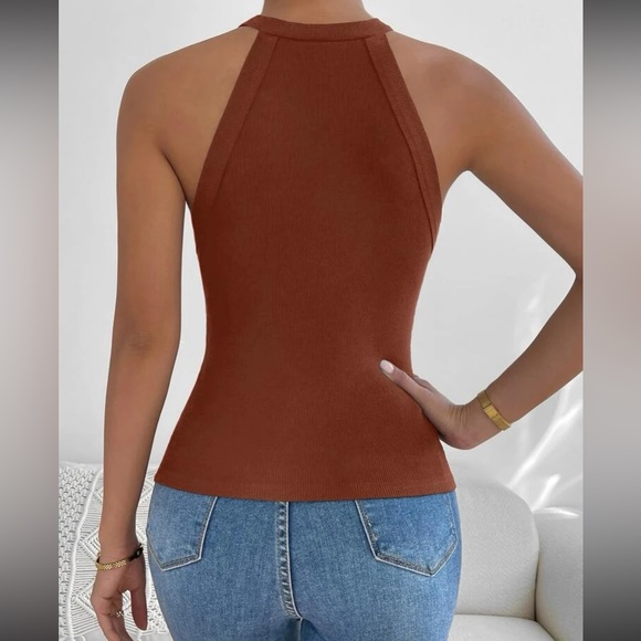 Luxe button detail cutout halter top - Picture 3 of 6